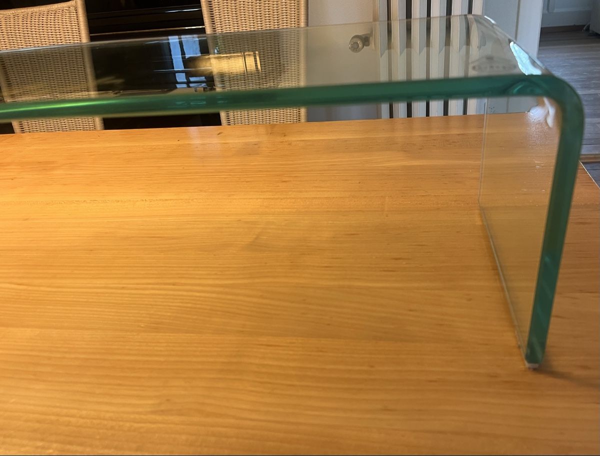 TV Möbel: TV-Möbel aus Glas / TV-Untersatz – Gebraucht aus Bern von Lialupetta 2