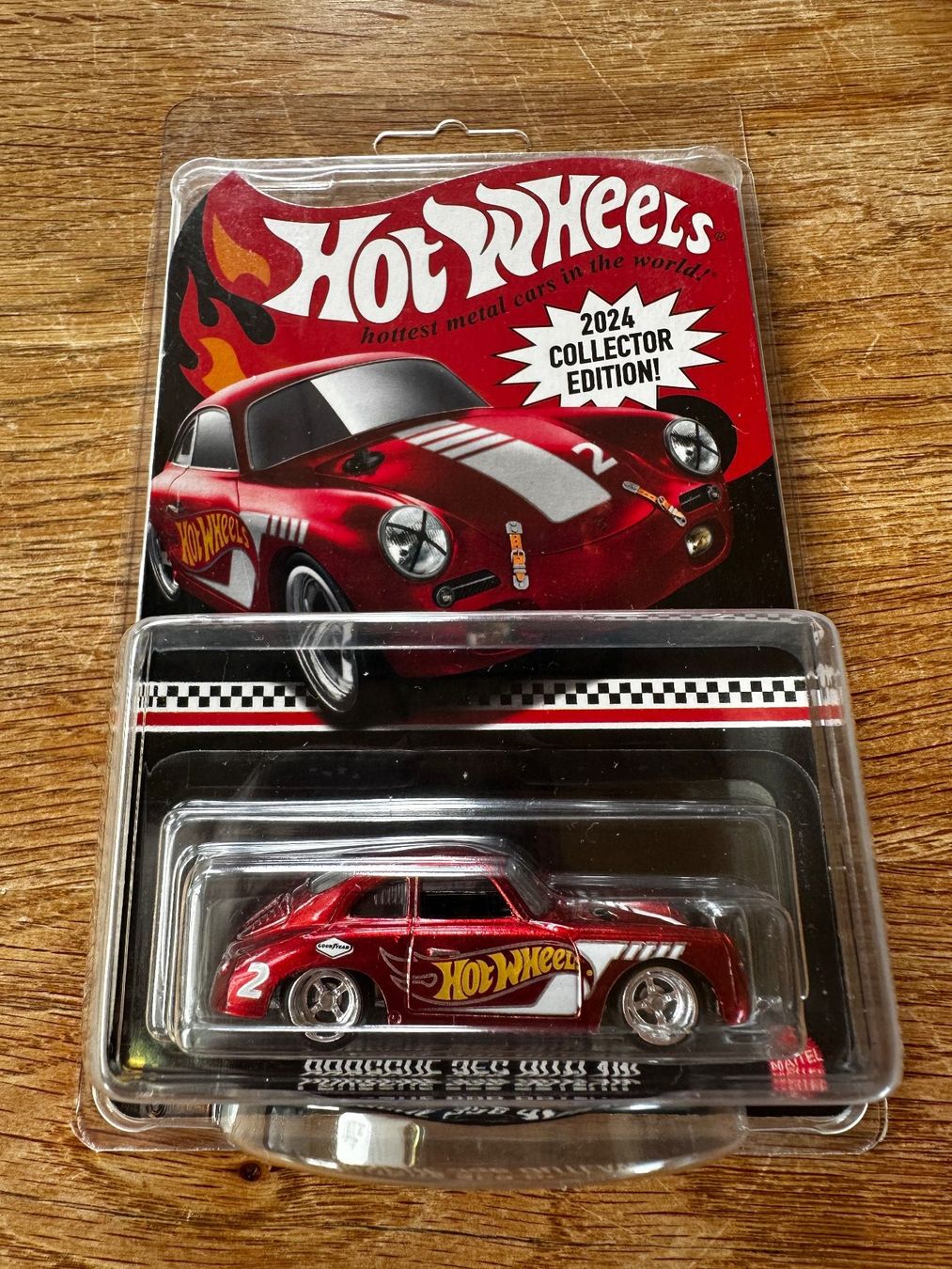 HOT WHEELS SUPER TREASURE HUNT PORSCHE 356 OUTLAW shipped in protector