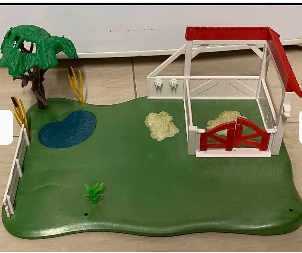 Playmobil Giocattoli: Pferdebox mit Koppel Playmobil – Usato da Kefikon ZH venduto da Haligali81