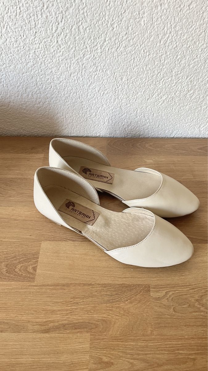 Scarpe da donna: Klassischer Ballerina – Nuovo (secondo la descrizione) da Rapperswil SG venduto da Natalia_Ruzhyna