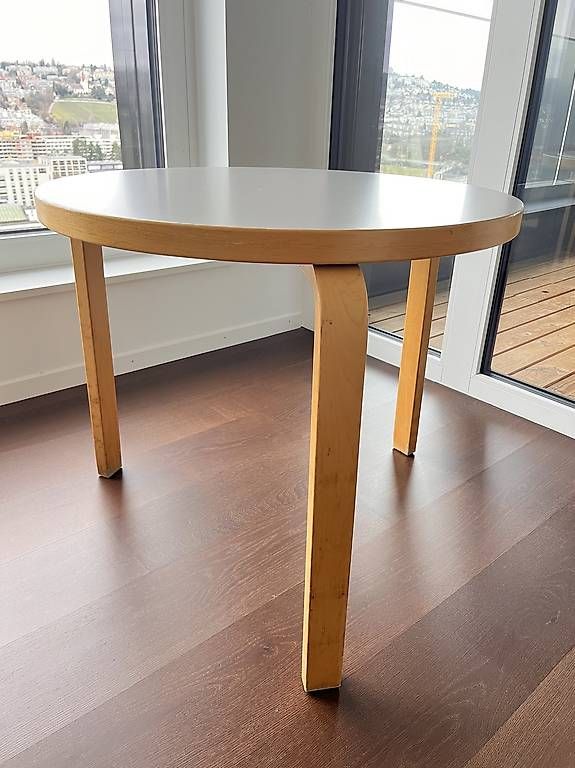 Tavoli: Artek Tisch, 65cm Höhe  – Usato da Zürich venduto da joe_zh8048 1