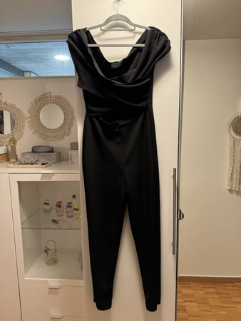 Asos Schicker Schwarzer Jumpsuit Gr. 42