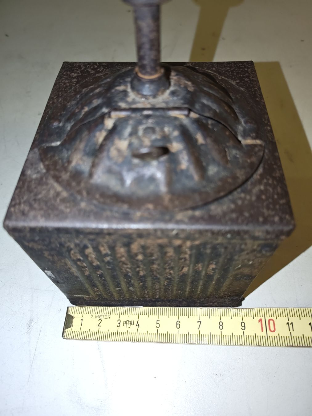 Elettrodomestici da cucina: Kaffee oder Pfeffermühle, 1900er. Antik. (nov523) – Usato da Künten venduto da Schnaepplihuus 6