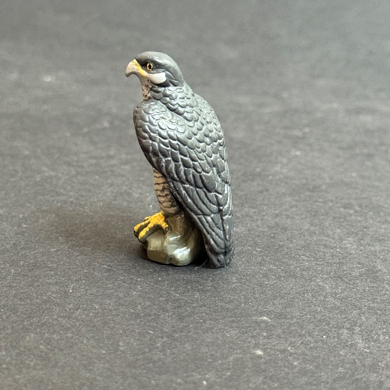 Schleich Statuette: Schleich Wanderfalke 16705 Vogel – Usato da Ennetbaden venduto da mapa05