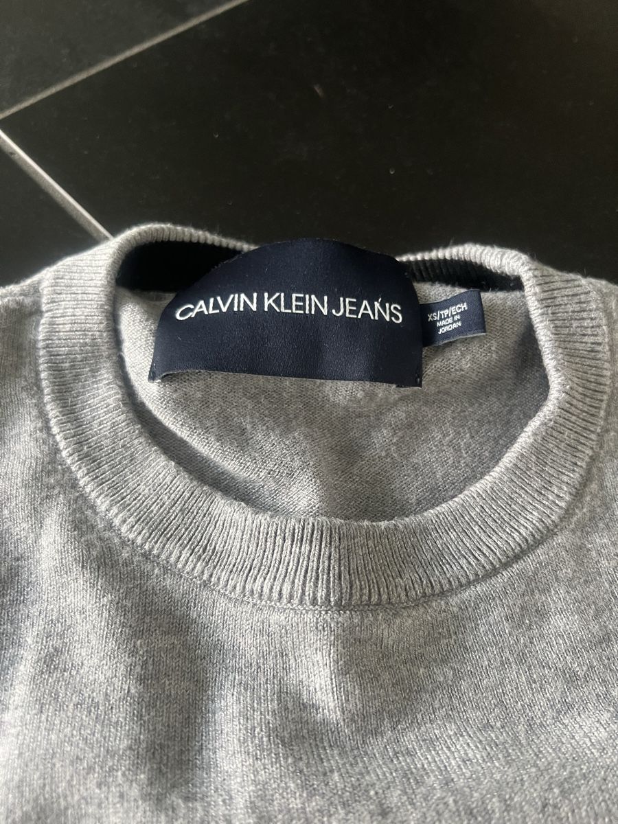 Calvin Klein Maglioni & Felpe: Calvin Klein Jeans Pullover, Top Zustand, Grau, XS – Usato da Bilten venduto da and_6hjn 2