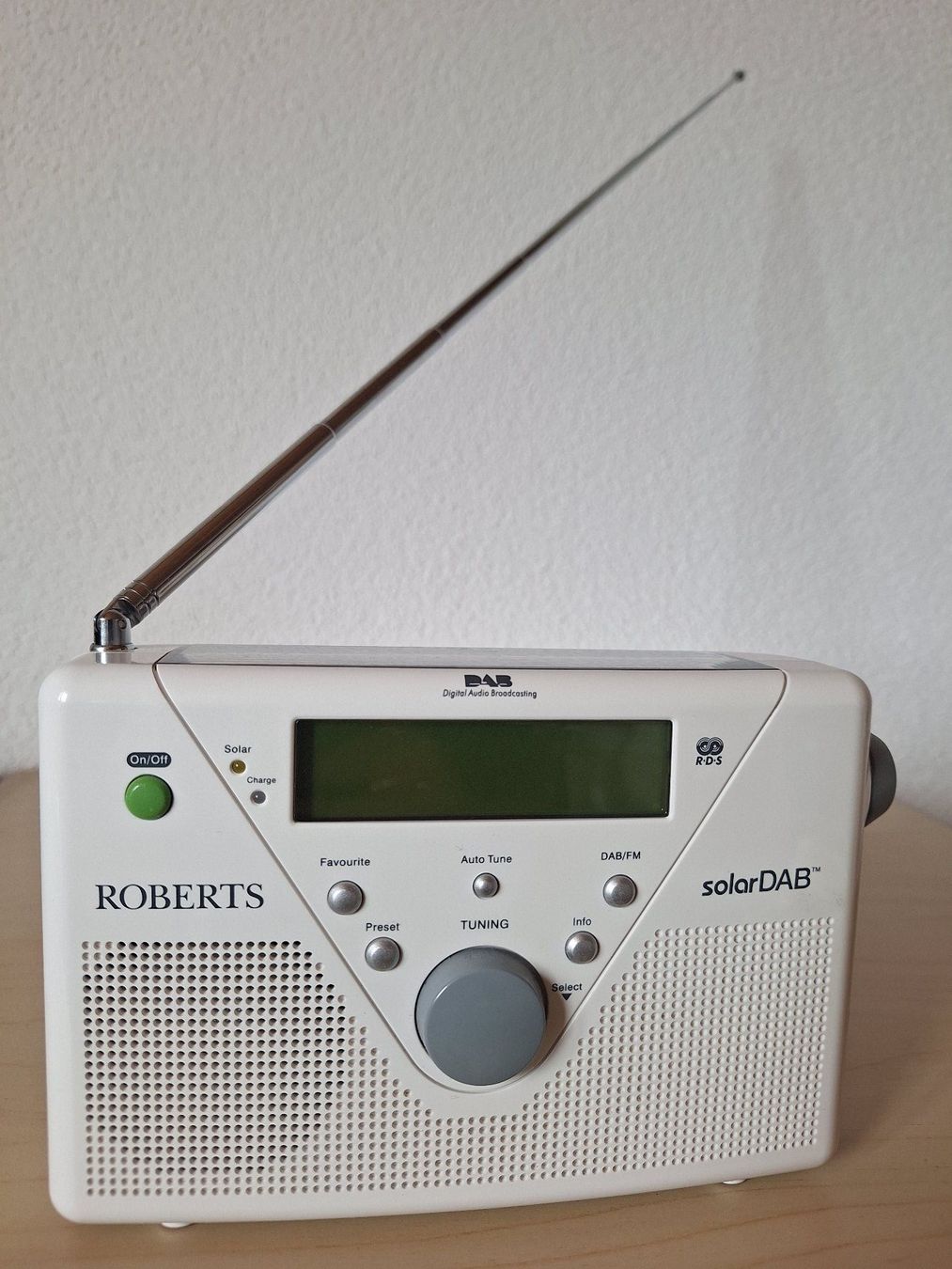 Radio: Roberts solarDAB 2 Radio + Netzteil – Usato da Worb venduto da geo_zbd8 1