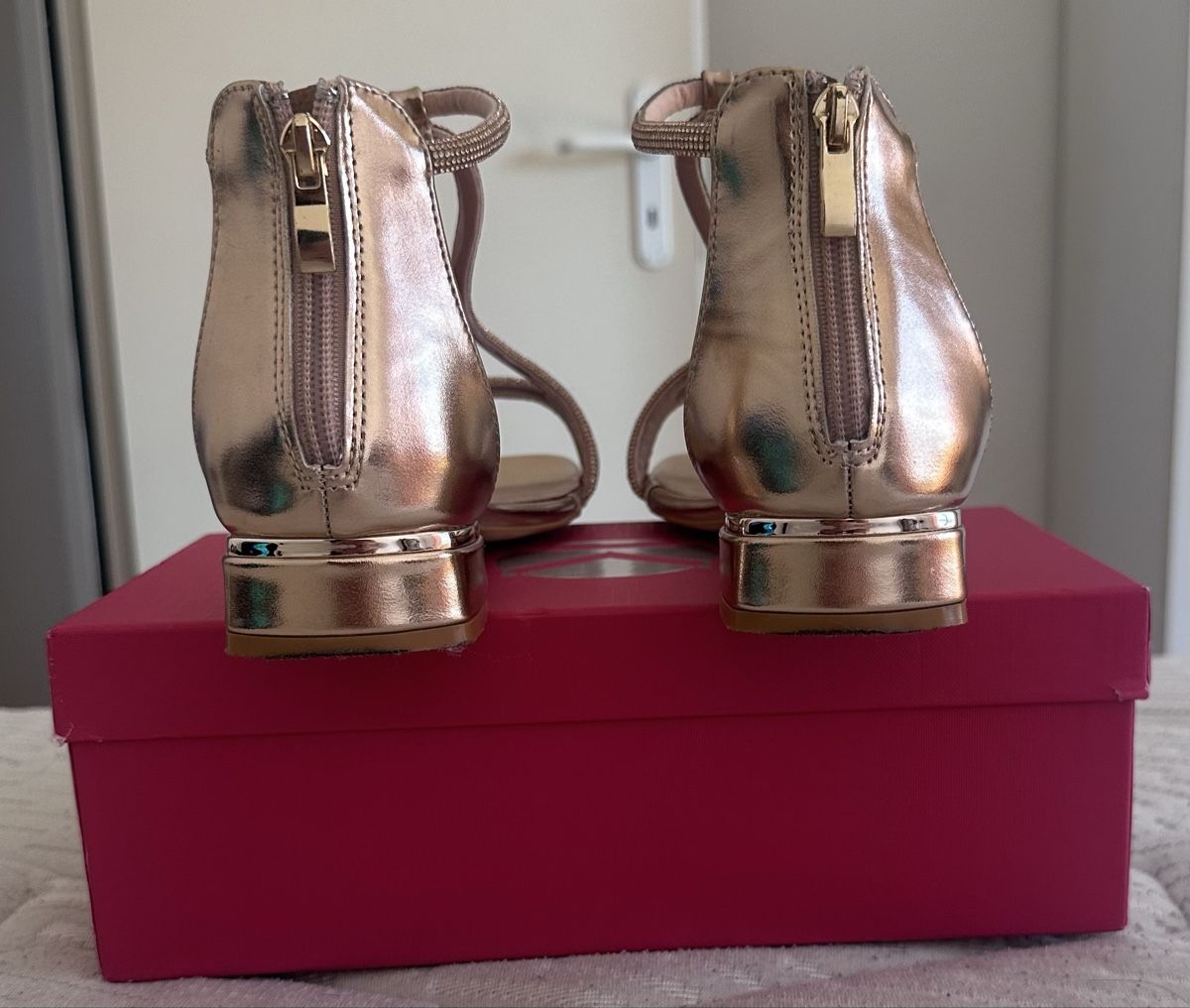 Chaussures femmes: Sandales rose gold – Neuf (Voir description) à Onex par ale_5fgb