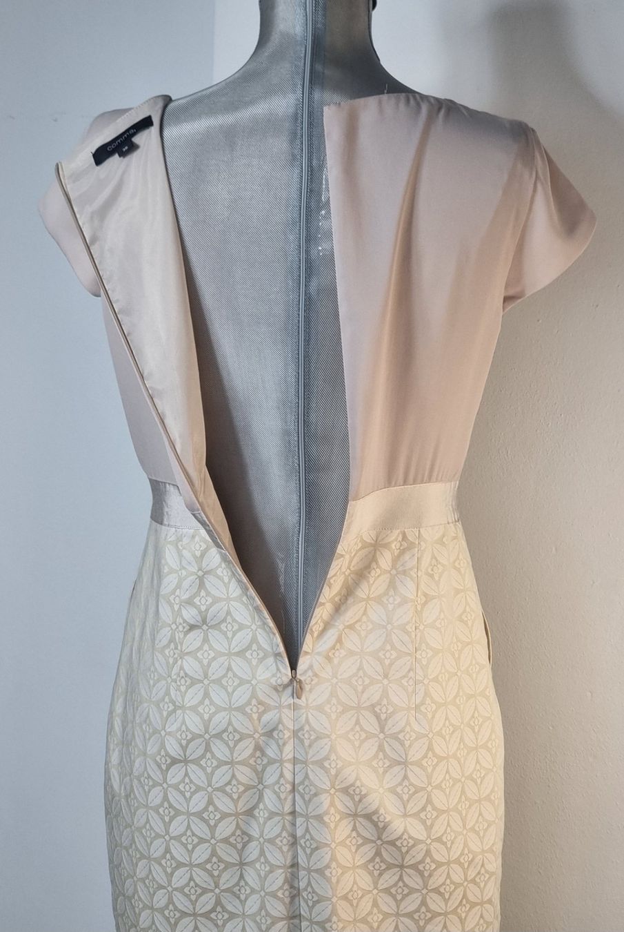 Comma Kleider: 36 S COMMA elegantes Etuikleid Cocktailkleid – Neu (gemäss Beschreibung) aus Dürnten von Bachtelsurfer 6