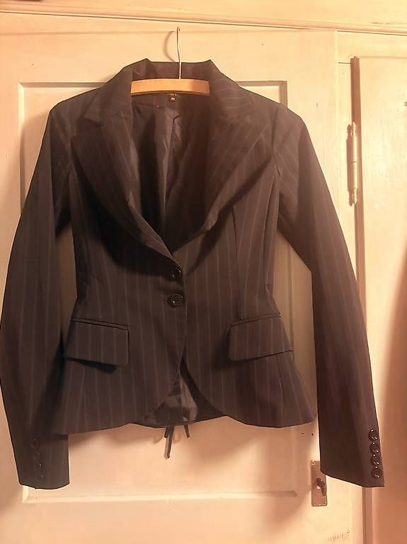 Kleiderpakete: Set Blazer and pants – Gebraucht aus Bidogno von sch_bby9 2