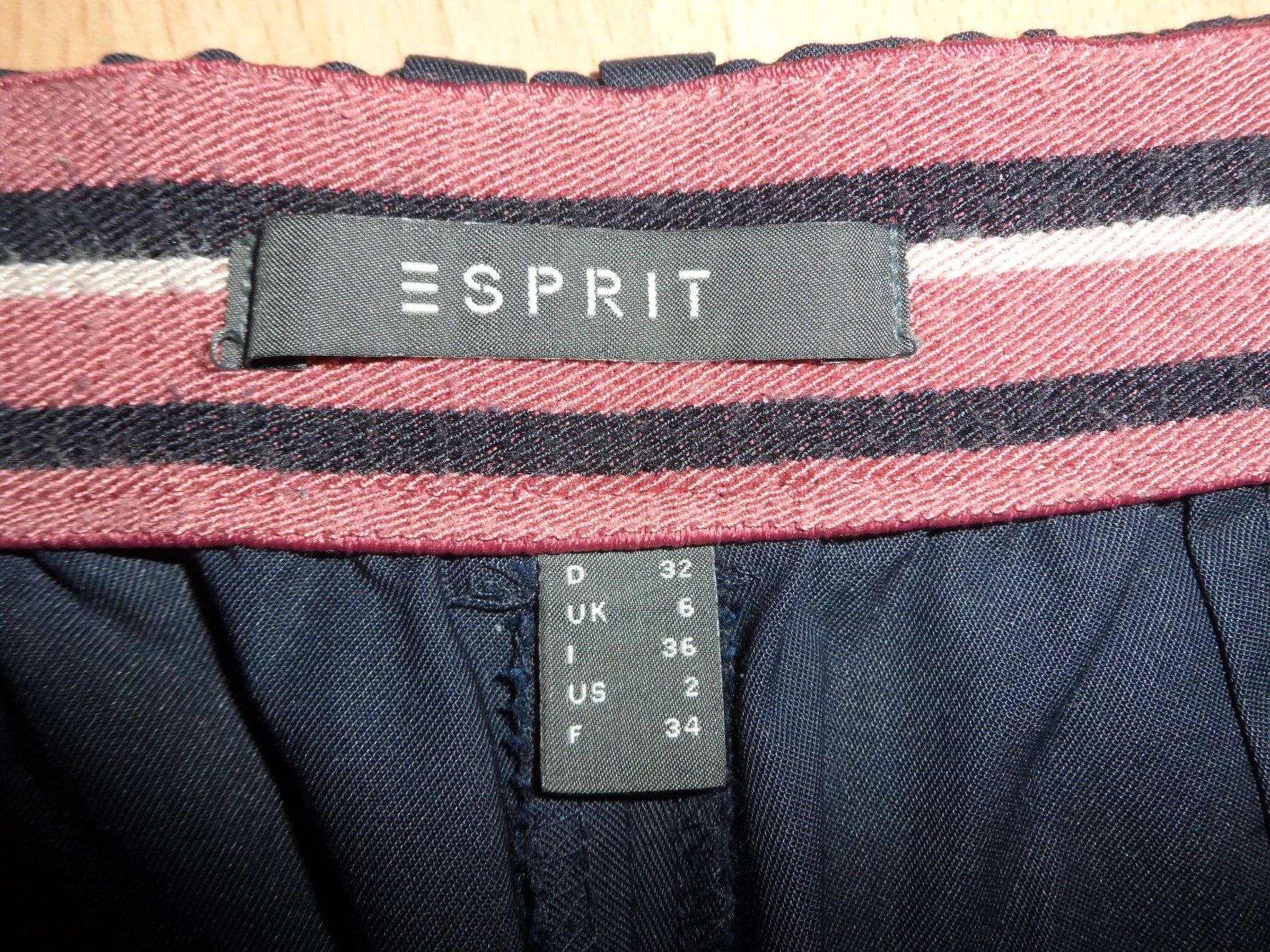 Esprit Pantaloni: ***** ESPRIT Hose Gr 32 ***** – Usato da Therwil venduto da Hcd1919 1