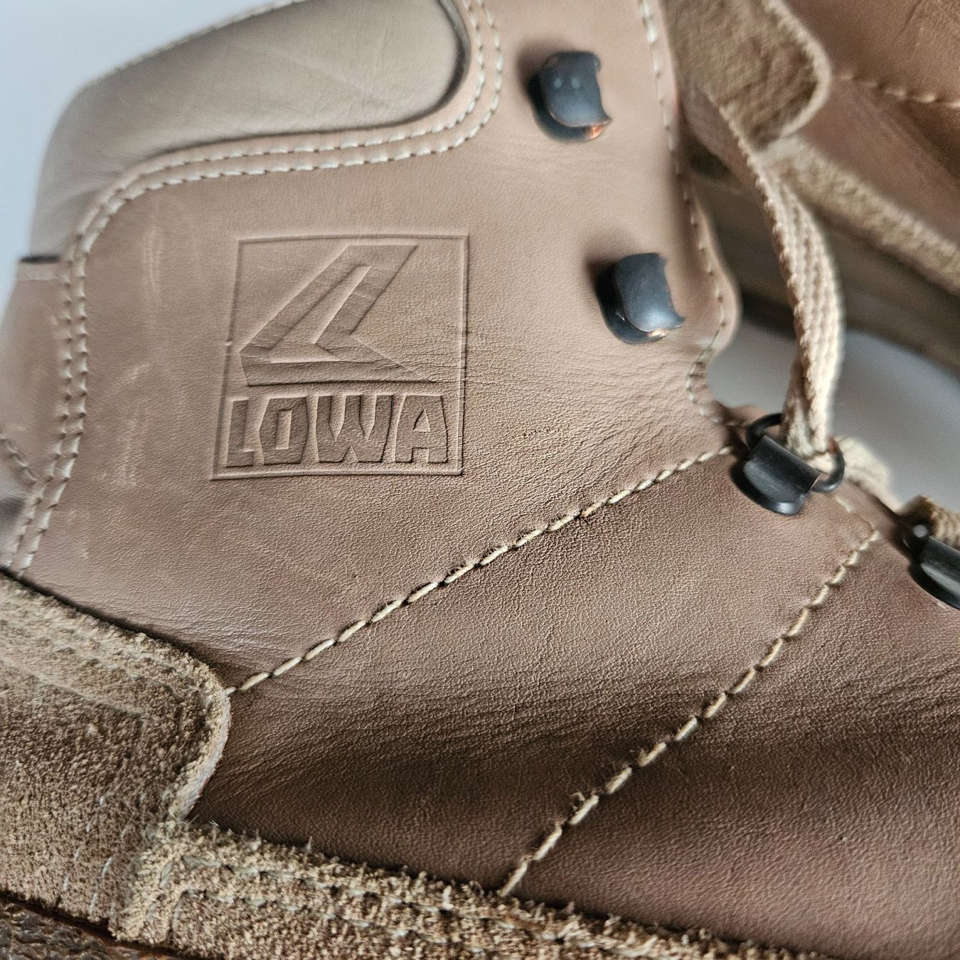 Lowa Scarpe da uomo: LOWA Wanderschuhe, Grösse 6 1/2 – Usato da Uster venduto da Sonnenblume212 6
