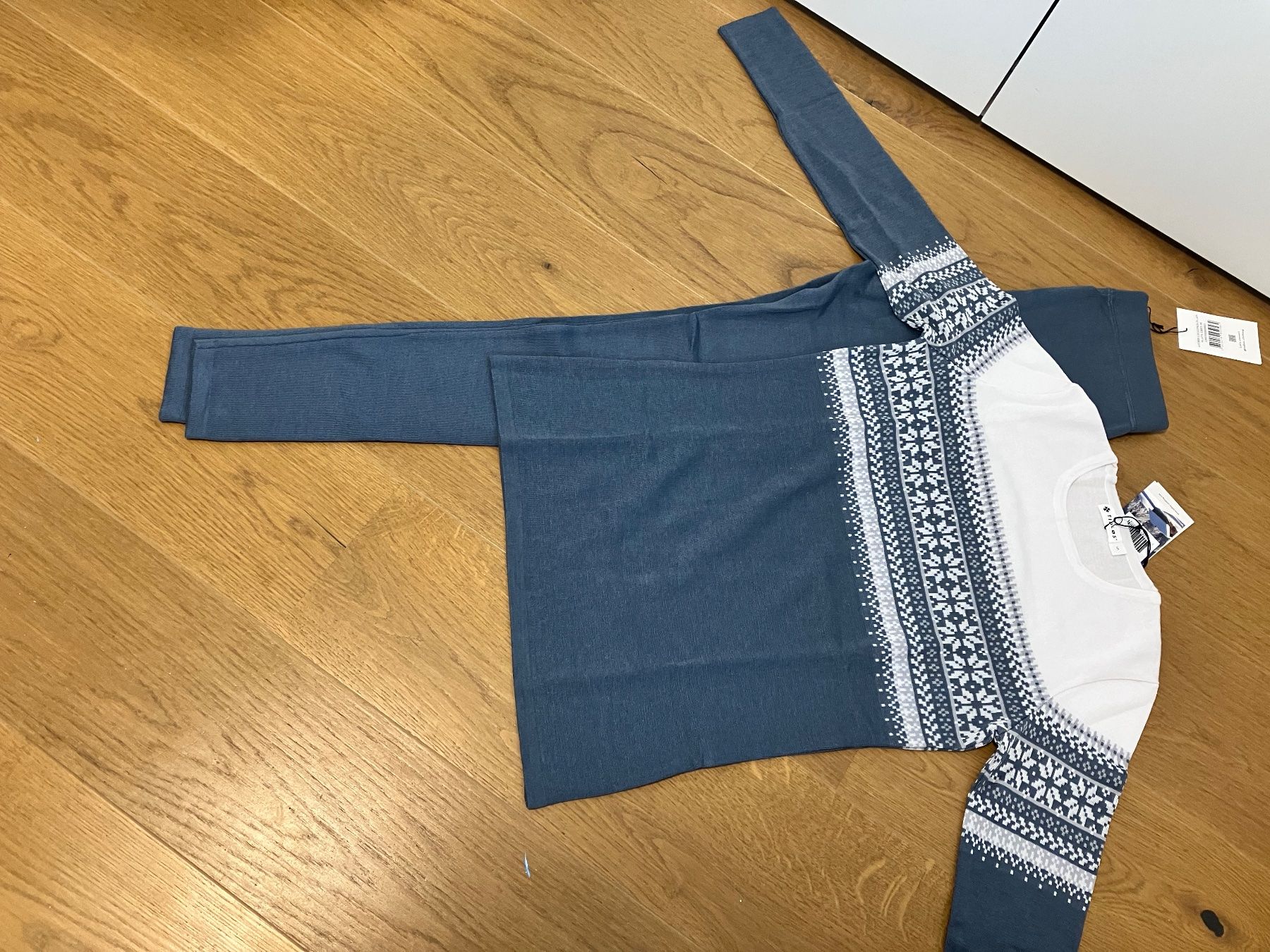 Lotti di vestiti: Tidlos-Damen-Set "Astrid" grau/weiss – Nuovo e nell'imballaggio originale da Boswil venduto da ale_tg2z
