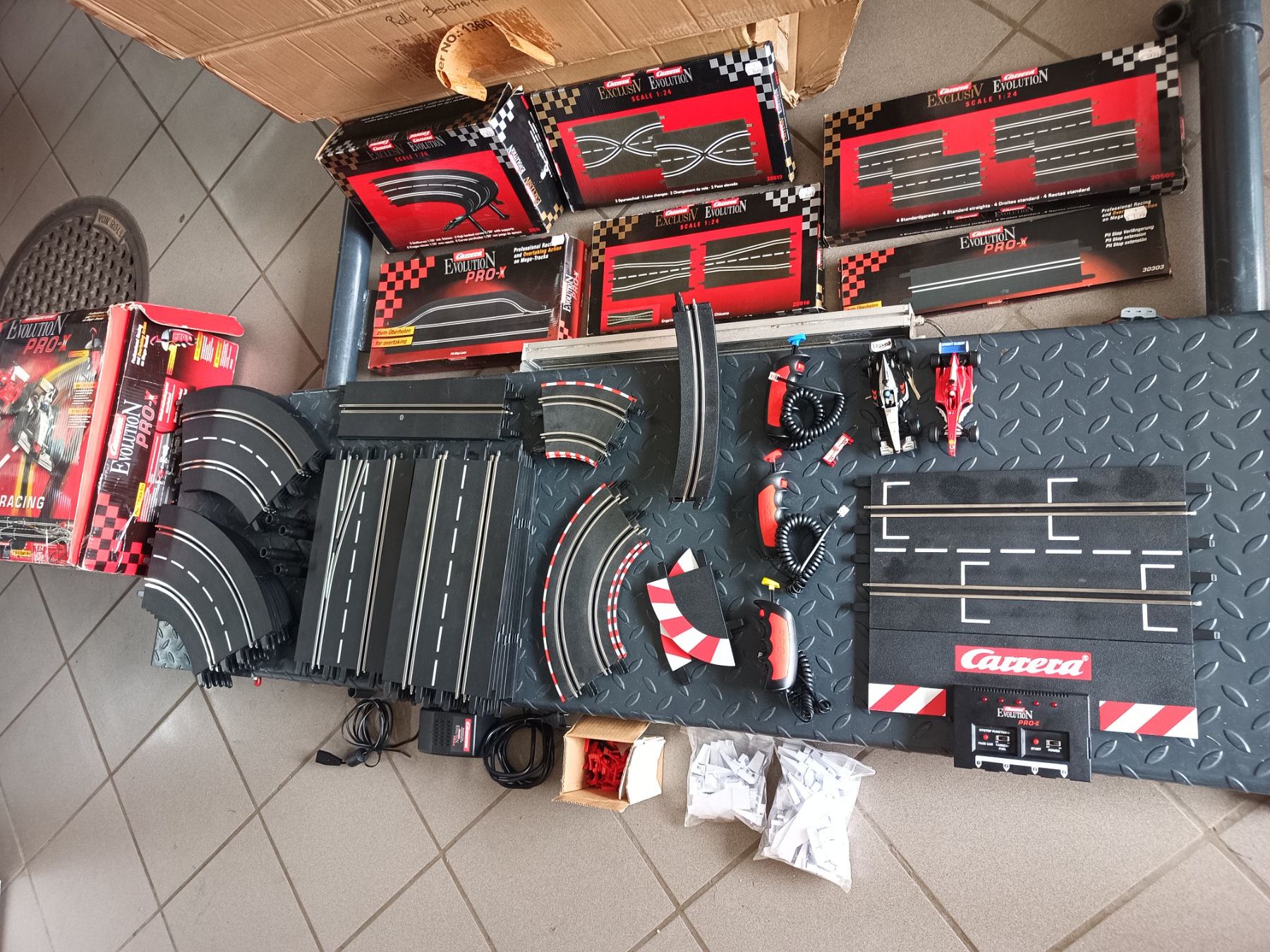 Carrera Rennbahnen: Carrera Evolution Pro- X – Defekt aus Oberegg von A-Z.Handel.Loehrer 1