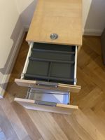 Büro Rollcontainer aus hellem Holz 2 Schubladen + 1 Hängemap
