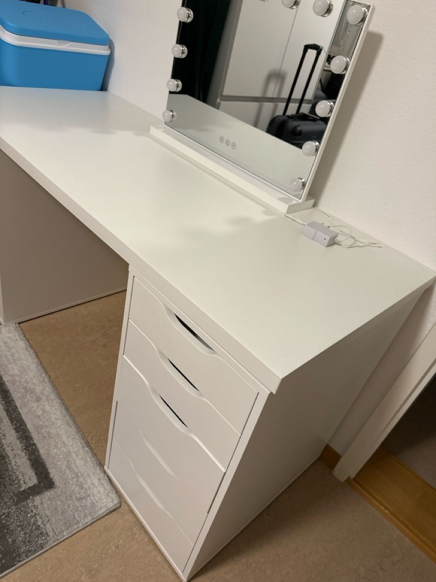 Ikea Schminktische: Schminktisch-Set  – Defekt aus Winterthur von Can.sel37