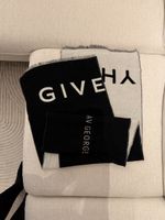 Luxuriöser Givenchy Schal, AV GEORGE, Winter Must-Have