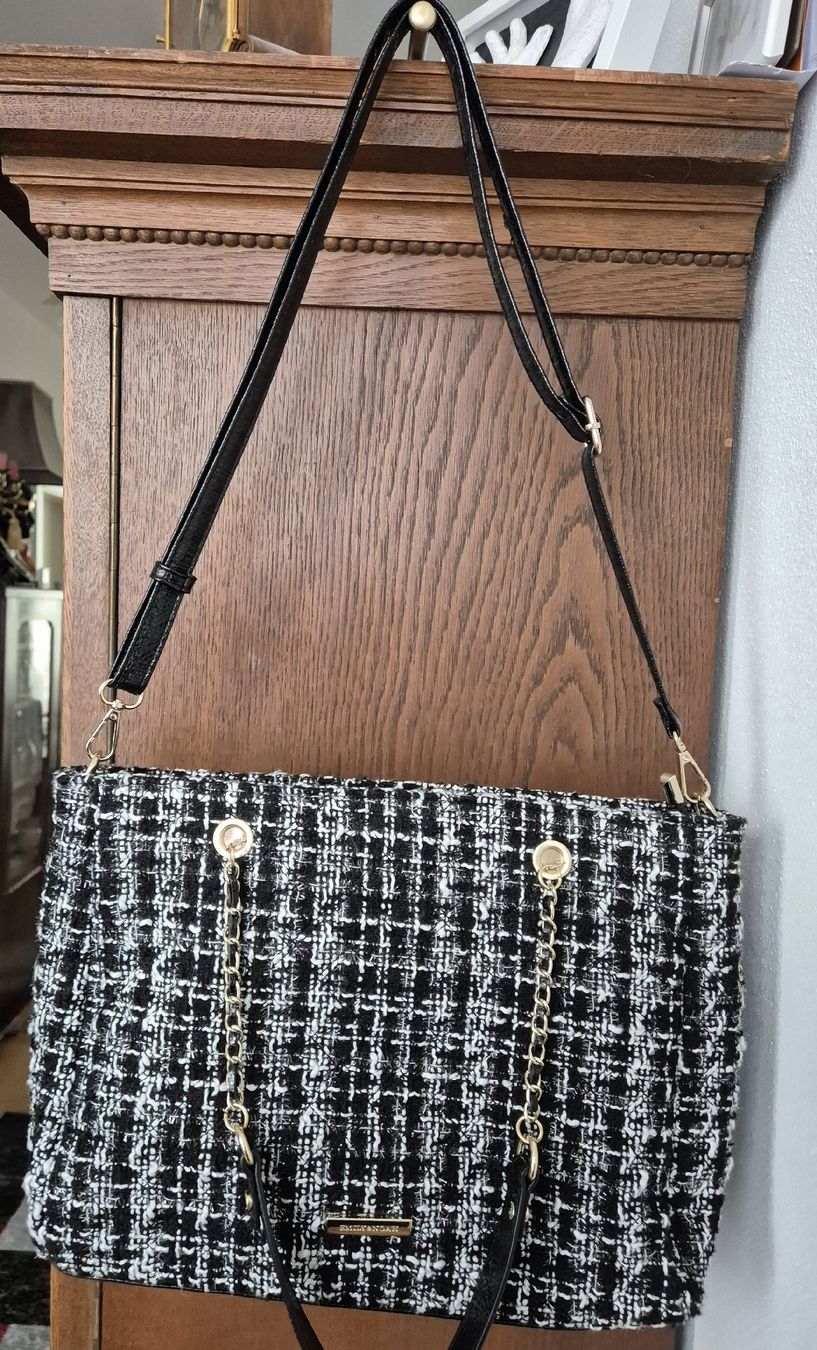 Taschen für Damen: Handtasche – Neu (gemäss Beschreibung) aus Schaffhausen von Karat0 1