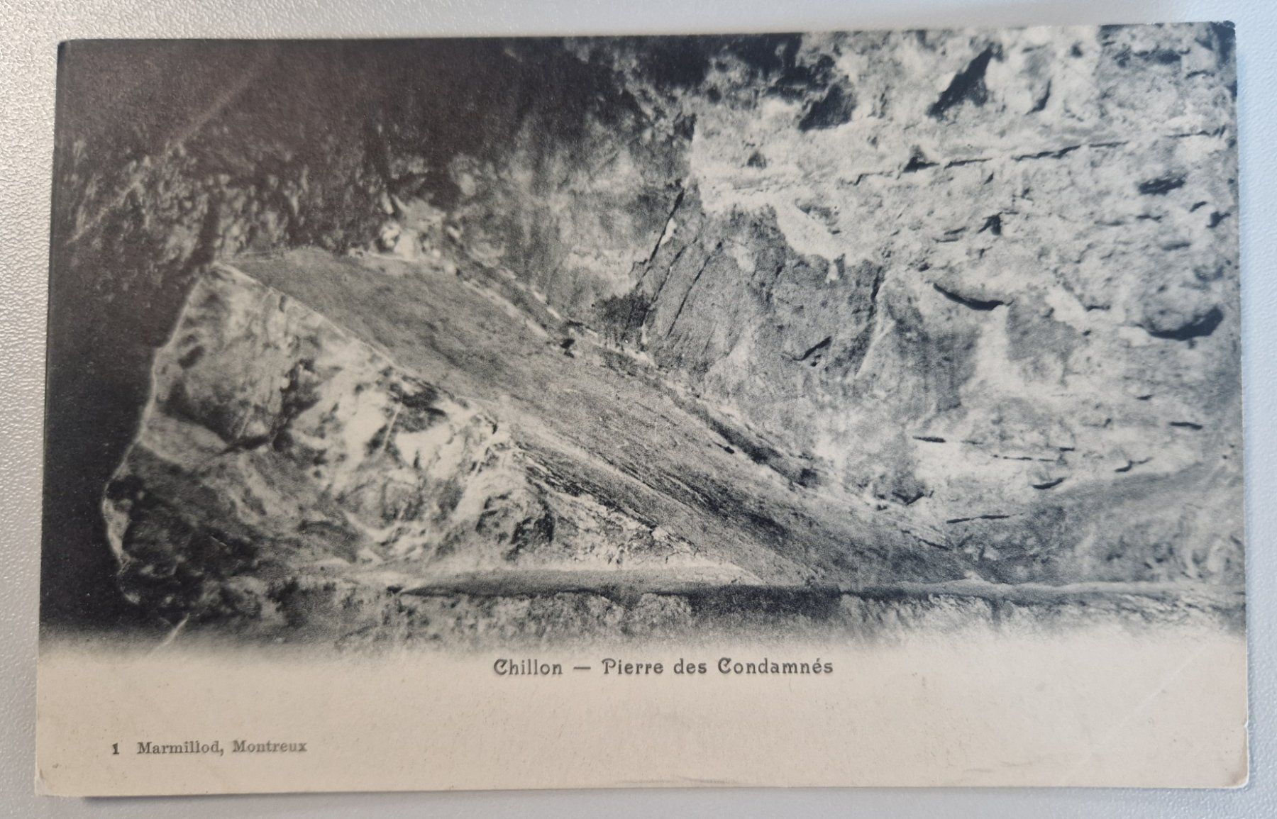 Cartoline postali: Chillon - Pierre des Condamnés RRR – Nuovo (secondo la descrizione) da Melchnau venduto da Arthurius