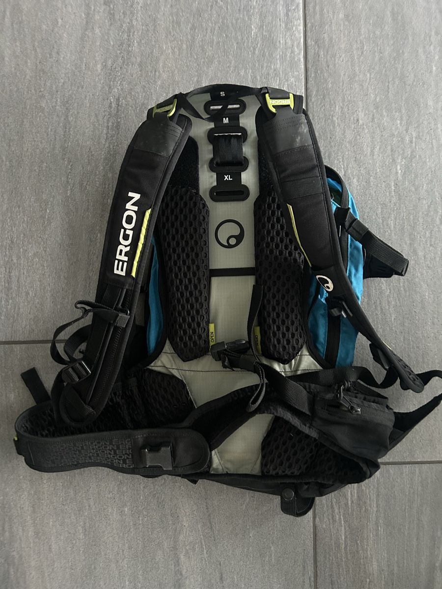 Ergon Zaini: Ergon BA3 Super Enduro Rucksack (Fahrradrucksack) – Usato da Merenschwand venduto da ___niggi___ 2