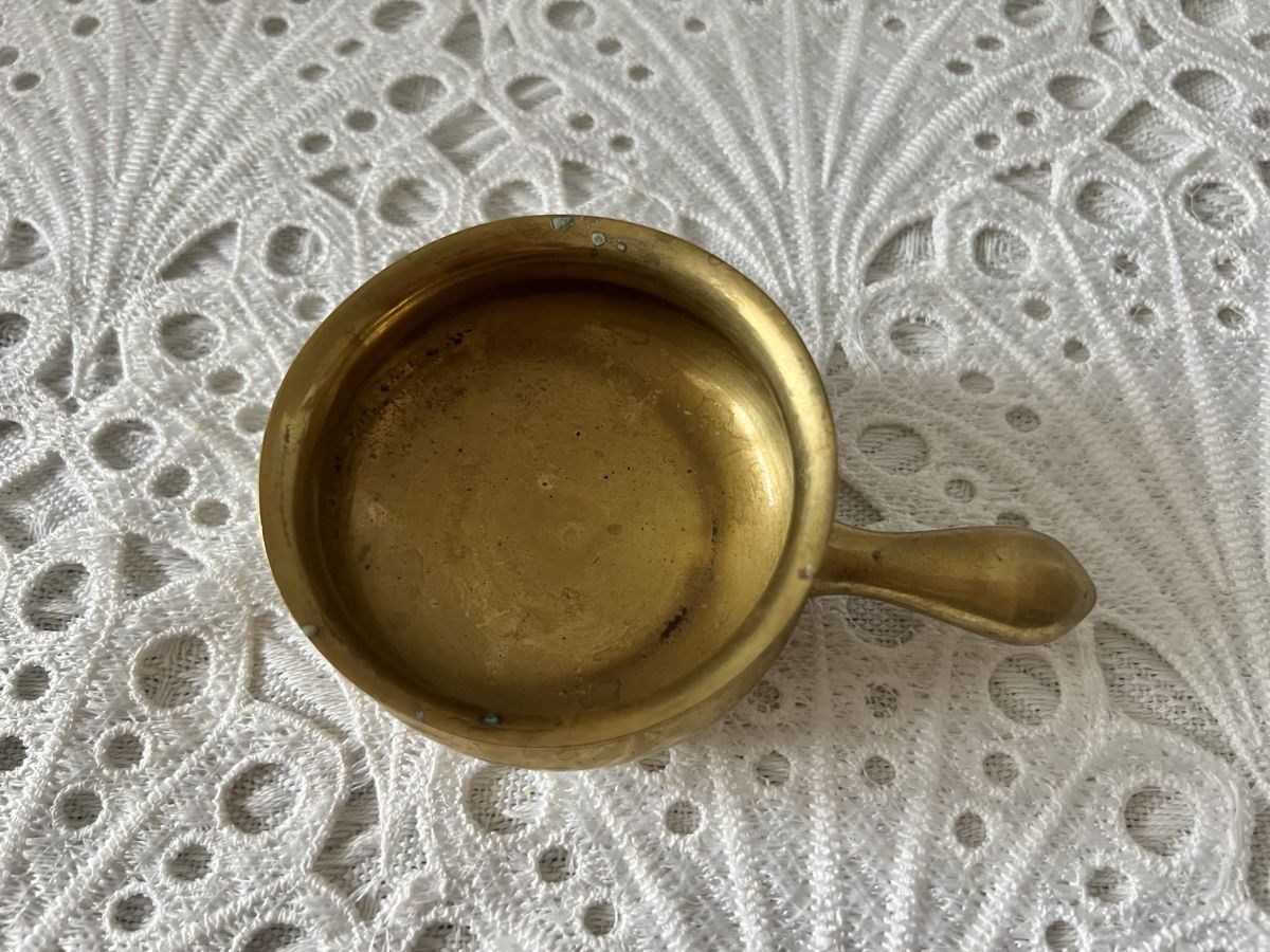 Portacenere: Vintage Messing Aschenbecher Mit Griff – Usato da Frenkendorf venduto da Only1 5