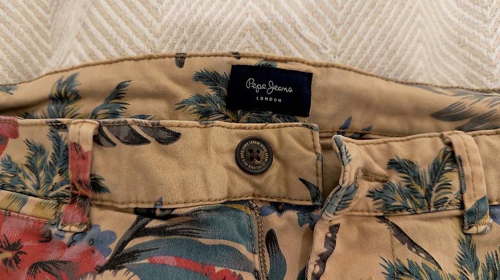 Pantaloni: Pepe Jeans, Shorts – Usato da Brunnen venduto da sea_c7bm 1