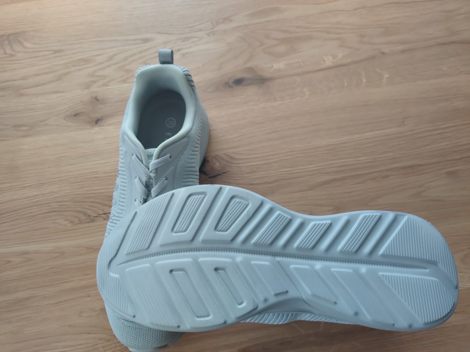 Calze: neue ELBSAND Sneakers Grösse 39 – Nuovo (secondo la descrizione) da Matzingen venduto da Cheyenne68 1