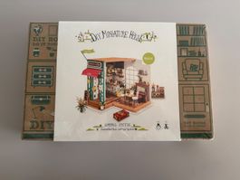 ROBOTIME Bausatz DIY Miniature Haus  - Simon's Coffee