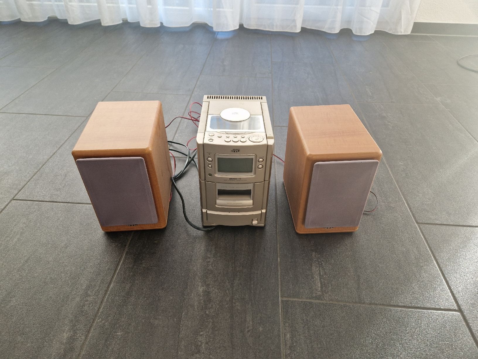 JVC Systèmes audio & multimédias: JVC Micro Component System UX-T77R akzeptabel – D'occasion à Heimenschwand par s20