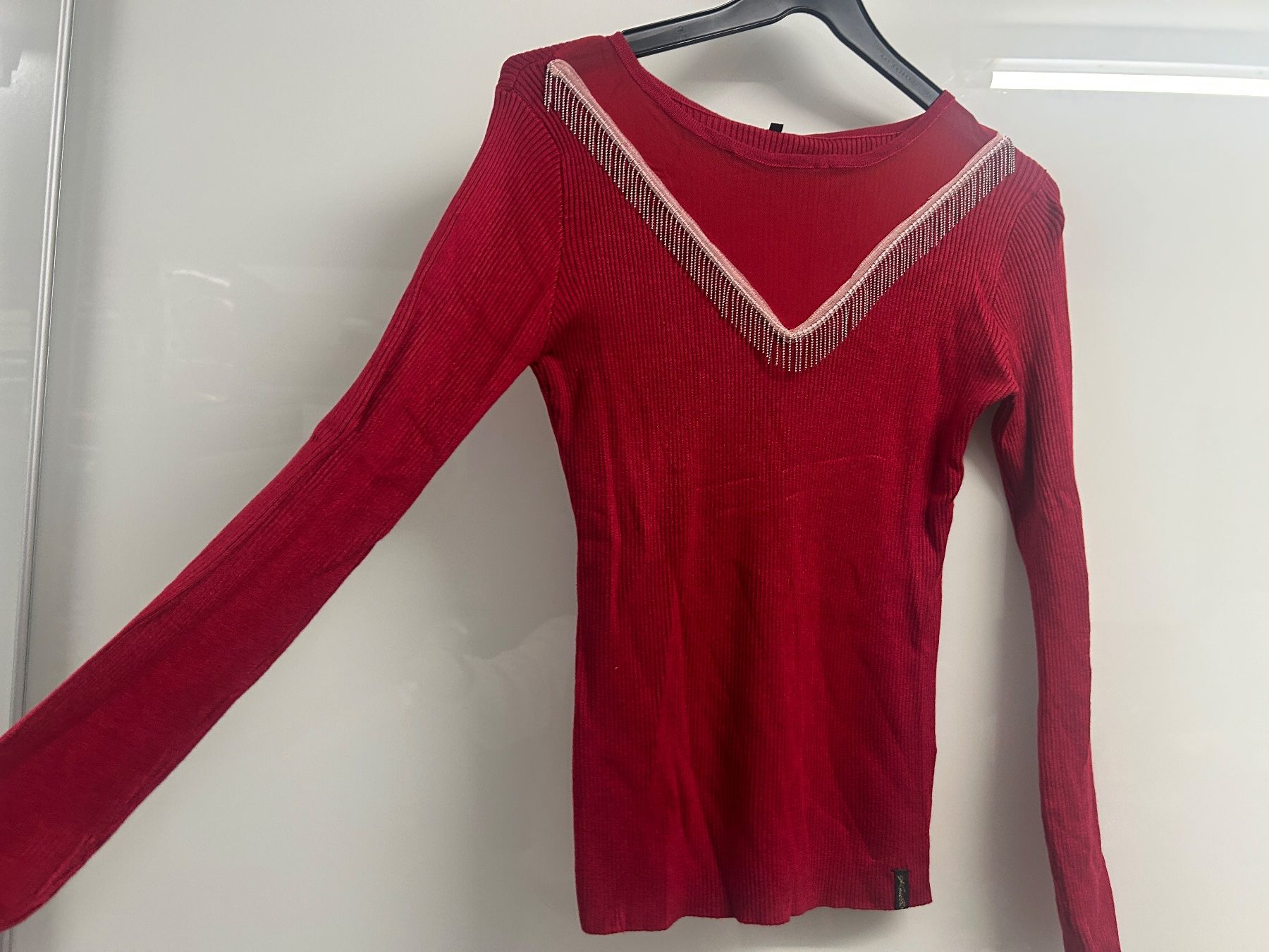 Maglioni & Felpe: Pullover rot dekorativer Ausschnitt one size Neu – Nuovo e nell'imballaggio originale da Regensdorf venduto da Spyke55 3