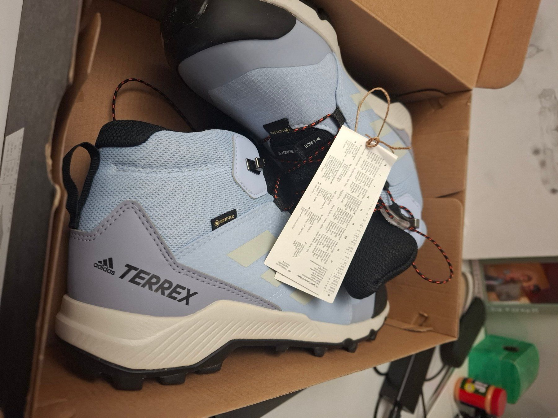 Adidas Scarpe per ragazzi: Neue Adidas Terrex Wanderschuhe Gore-Tex Gr. 38  2/3 – Usato da Birmensdorf ZH venduto da Ducati025 1