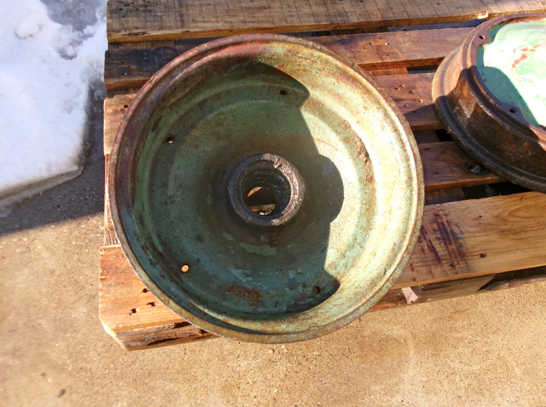 Bührer Traktoren: Bührer -Traktoren -  16 Zoll Guss -Vorderräder  - Oldtimer – Gebraucht aus Eschenbach SG von GM-29 1