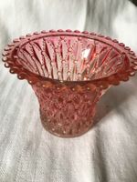 besondere kleine Pressglas - Vase