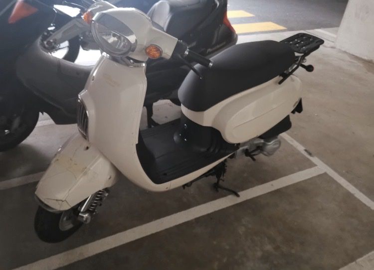 Daelim Scooter: Scooter Daelim Besbi 125 usagé – Usato da Sugiez venduto da Goforithugo