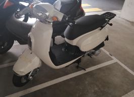 Scooter Daelim Besbi 125 usagé