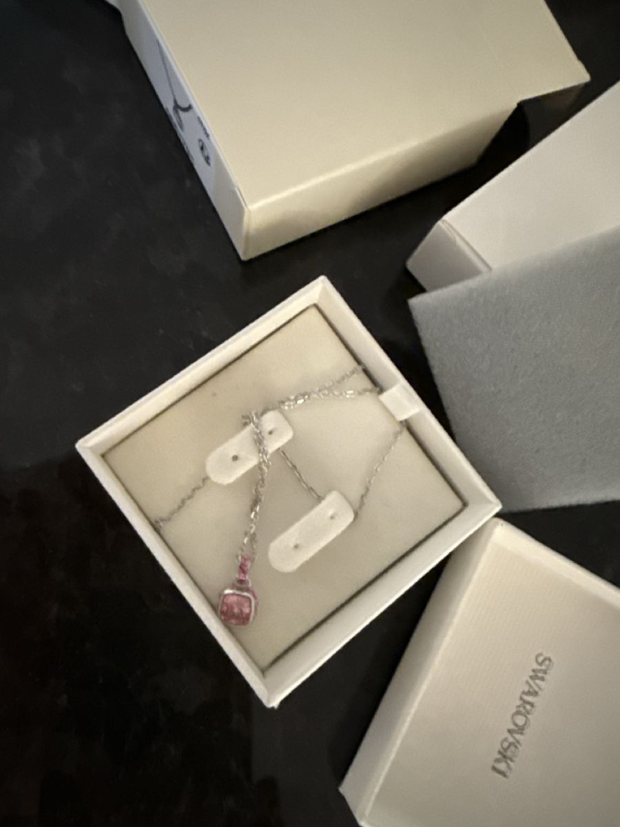 Swarovski Sonstiger Schmuck: Swarovski Set – Gebraucht aus Lengnau BE von mat_mw9v 1