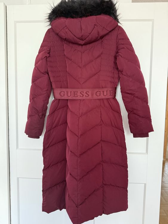 Burgundy Guess Daunenmantel – Grösse S – 2-in-1 Design (Gebraucht) in