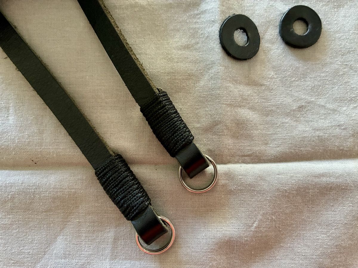 Leica Altri Accessori: LEICA X COOPH PARACORD STRAP RED – Usato da Zug venduto da simpleform 2