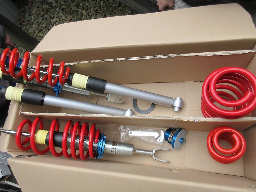 Audi Alle Autoersatzteile: Kit amortisseurs Audi A4 8E – Neu und originalverpackt aus Champagne von nan_2dwz 1