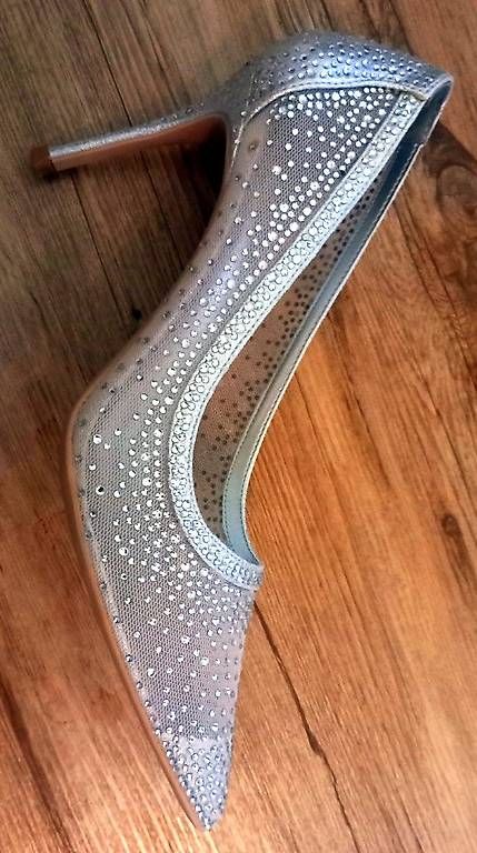 Scarpe da donna: NEU Pumps mit Strass in Gr 38.5 – Nuovo (secondo la descrizione) da Rikon im Tösstal venduto da maverik08
