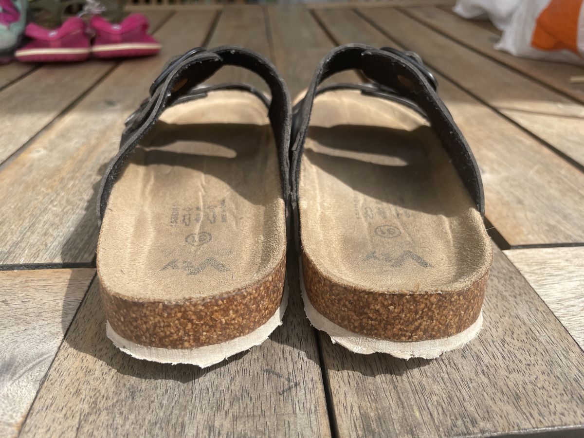 Scarpe per ragazzi: Vty Sandalen, Comic Design, Gr. 31 – Usato da Ebmatingen venduto da Marmotta9 2