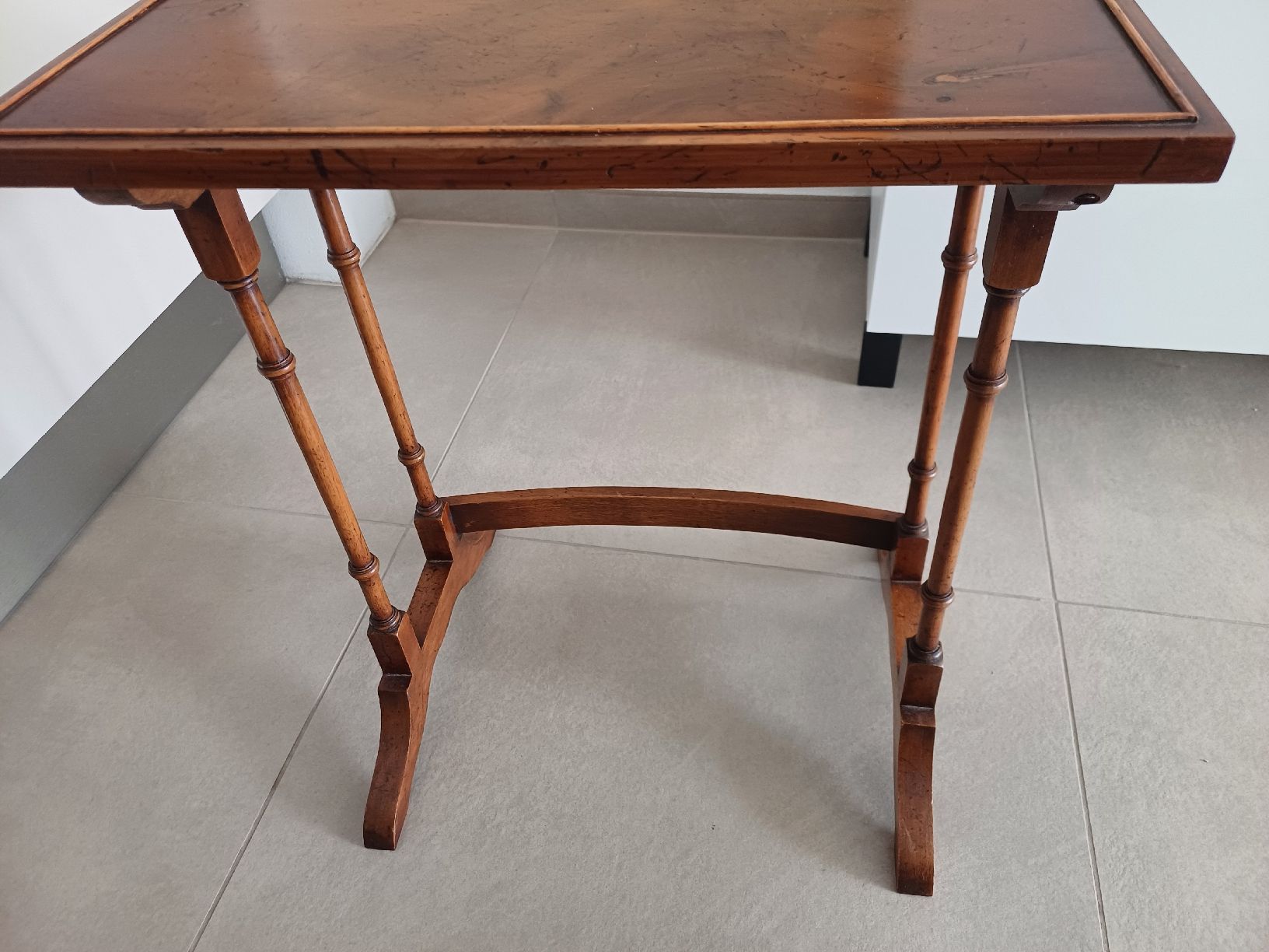 Tische: antico tavolino in legno – Gebraucht aus Minusio von ele_gp89