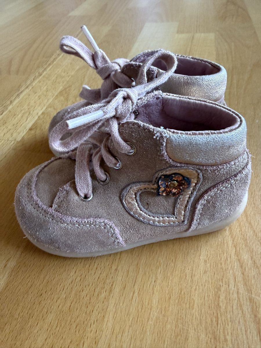 Scarpe per ragazzi: Richter Übergangsschuhe Grösse 19 – Usato da Pragg-Jenaz venduto da gobrist 1
