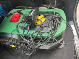 Roboter-Rasenmäher RM500 wenig gebraucht mit Ladekabel
