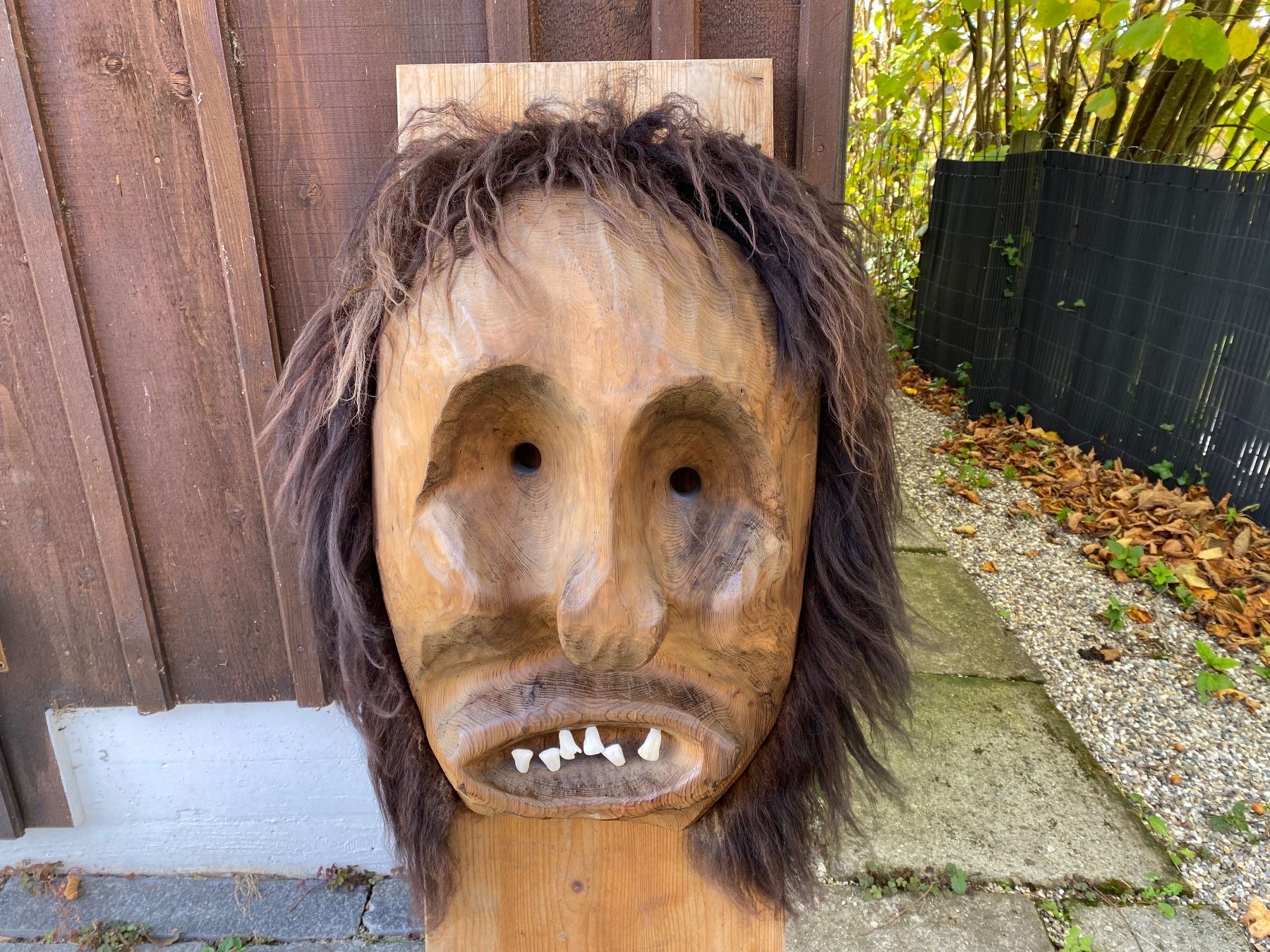 Altro in Antiquarato & Arte: wunderschöne riesige Walliser Holzmaske – Usato da Feldbach venduto da Olive1 5