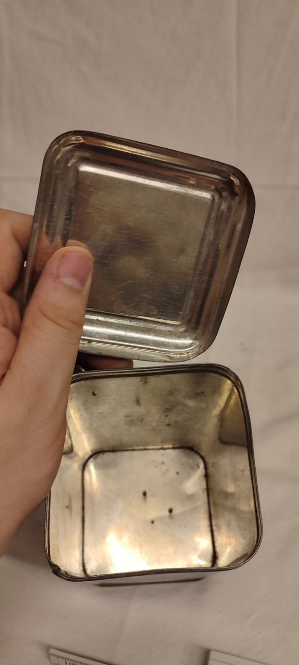 Suchard Barattoli: Wunderschöne alte Blechdose von SUCHARD CACAO  16 cm – Usato da Gelterkinden venduto da MYSTOREFORYOU4460 6