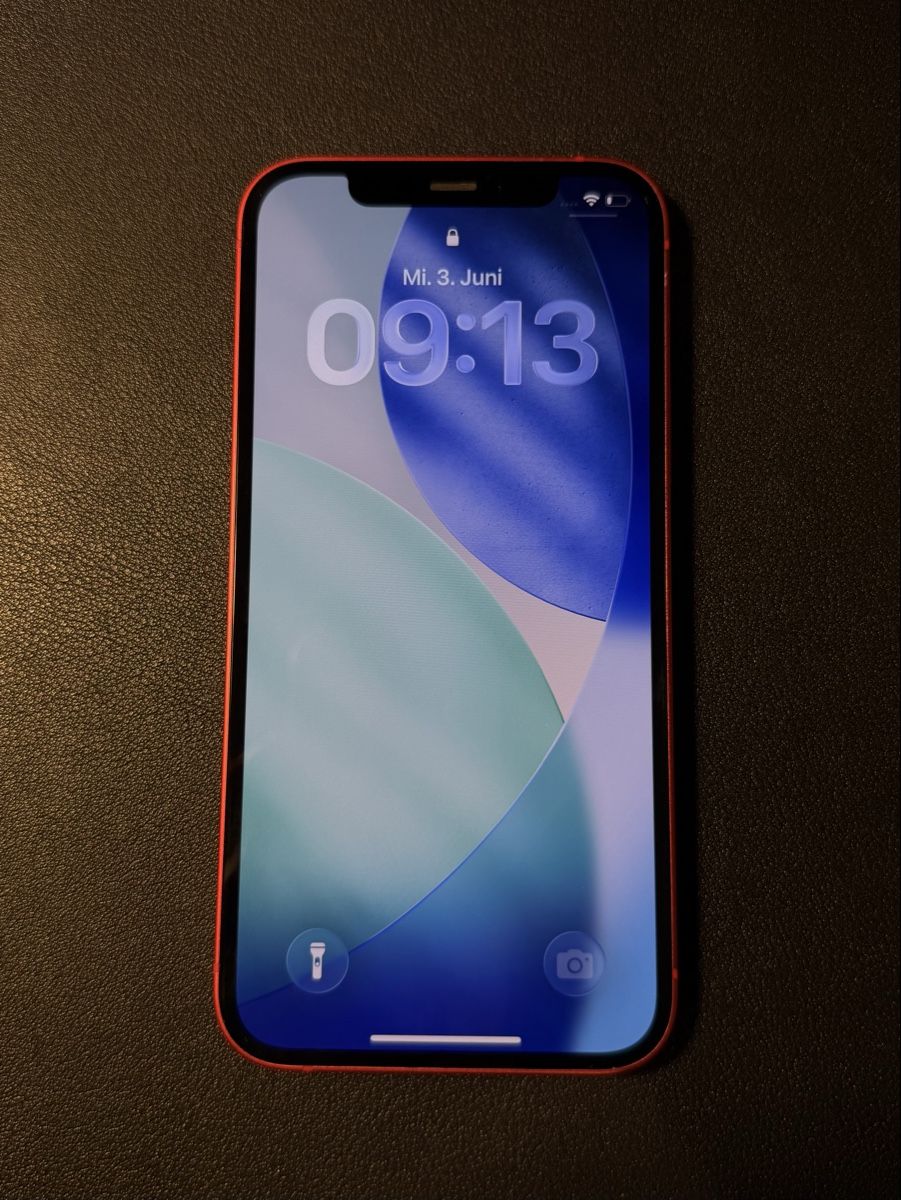 Apple Portables: iPhone 12 Red 64Gb – D'occasion à Bern par Zark220 1