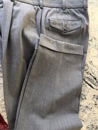 Herrenhose grau, Kurzgrösse 25, waschbar 40 Grad