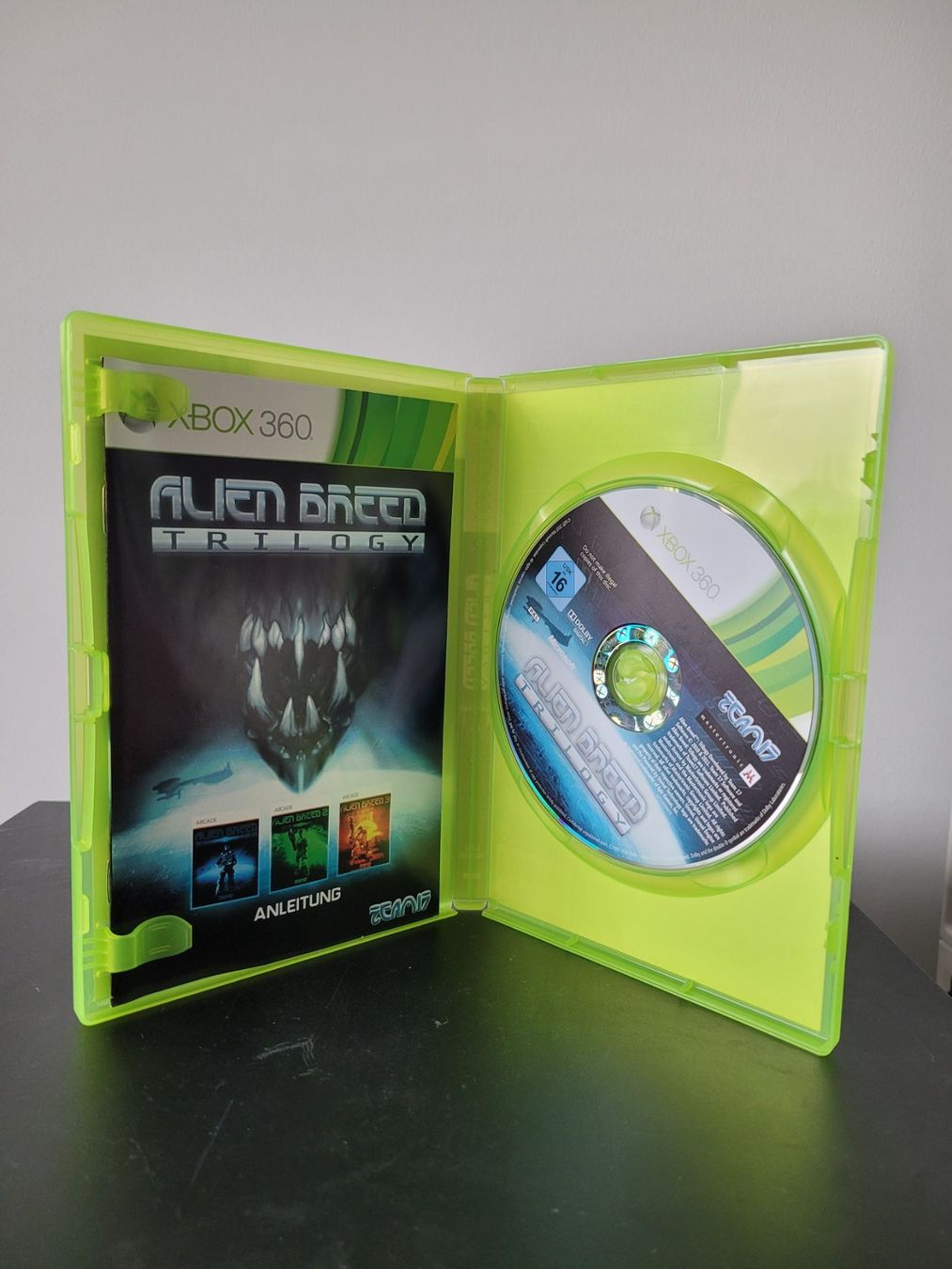 Spiele: Alien Breed Trilogy XBox 360 (selten!) – Gebraucht aus Uezwil von  1