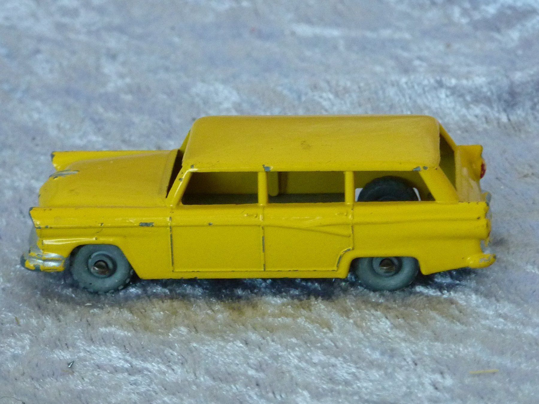 Ford Modellini d'auto: American Ford Station Wagon – Usato da Dürrenäsch venduto da Cobra1ch 1
