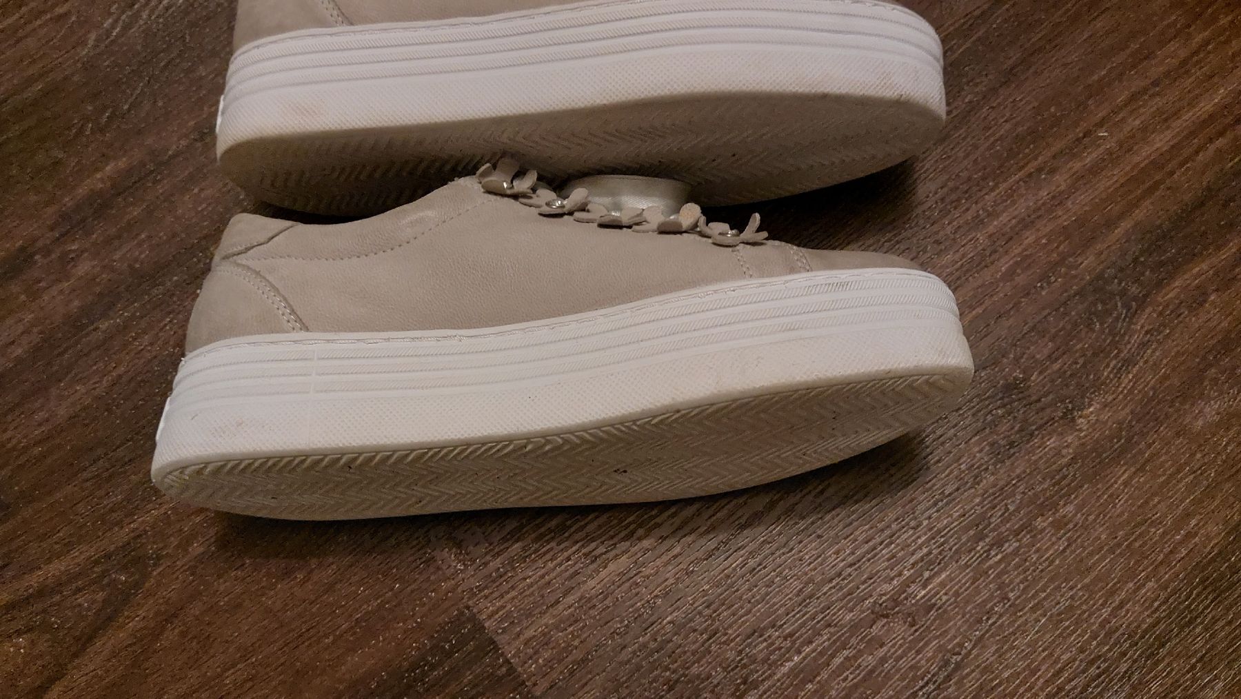 Scarpe da donna: MAX Damen Sneaker, Gr. 38, neuwertig,Leder – Usato da Rain venduto da Lillyfra 2